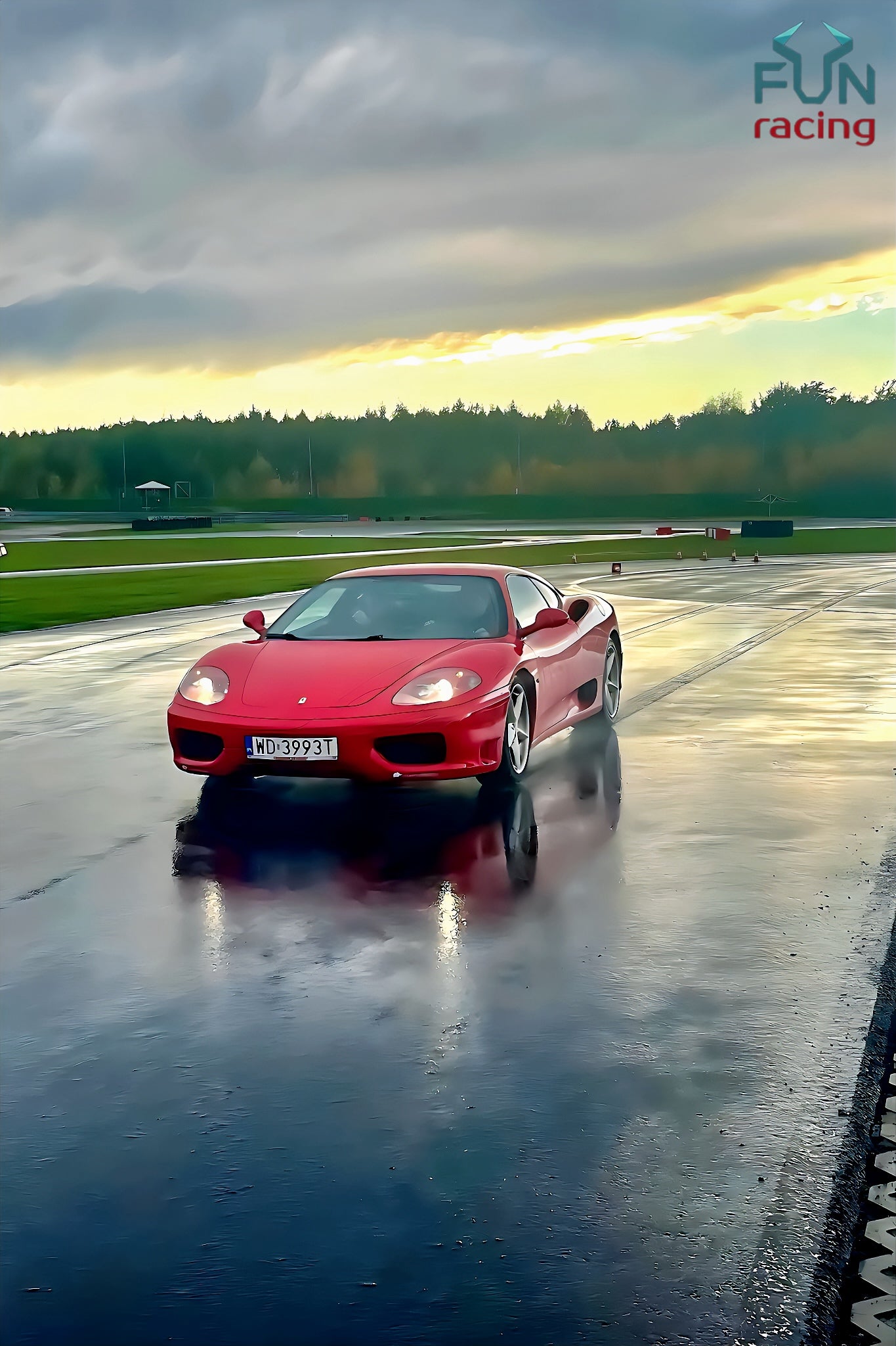 Ferrari F360 Modena ulicami miasta