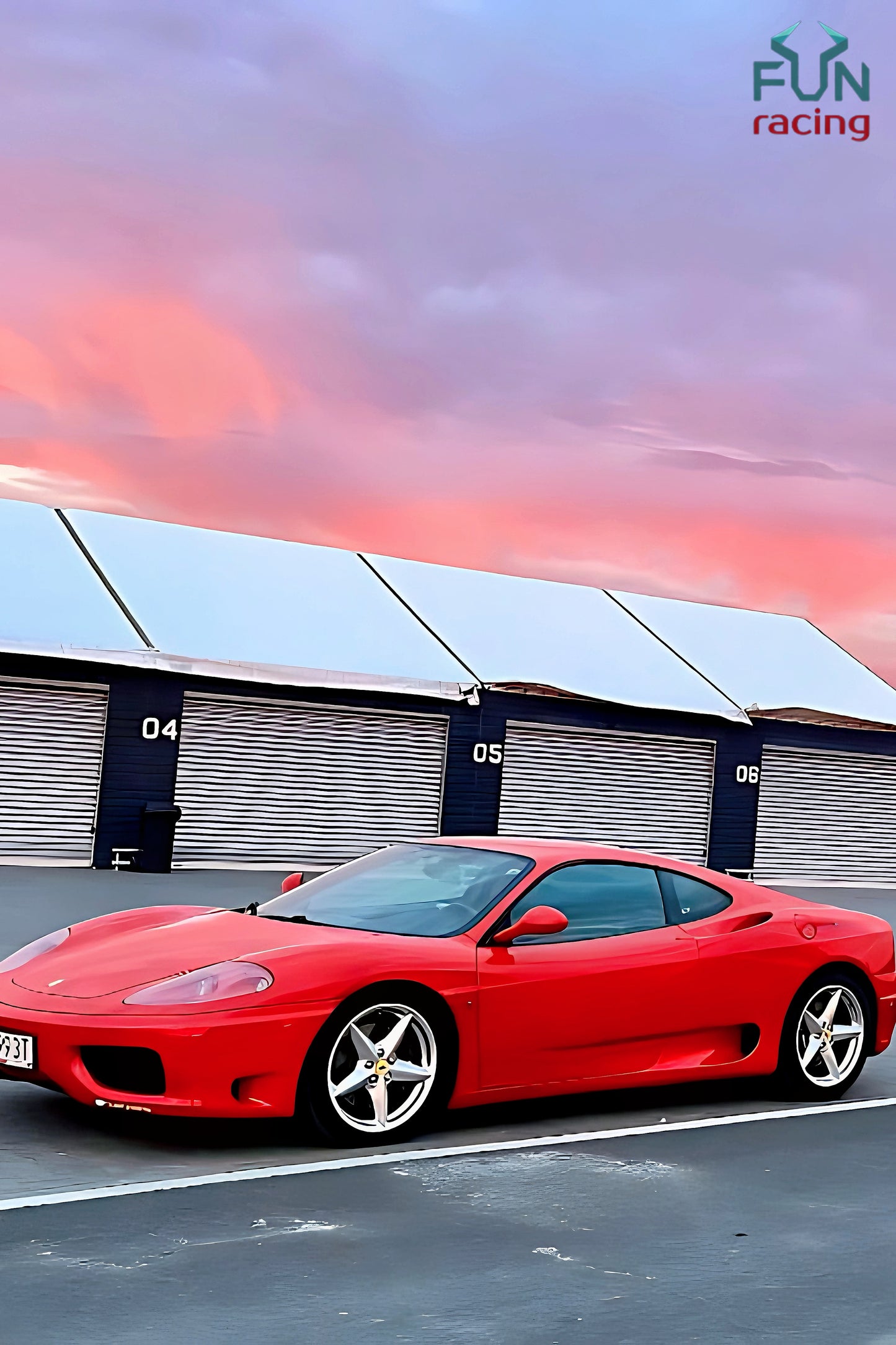 Ferrari F360 Modena ulicami miasta