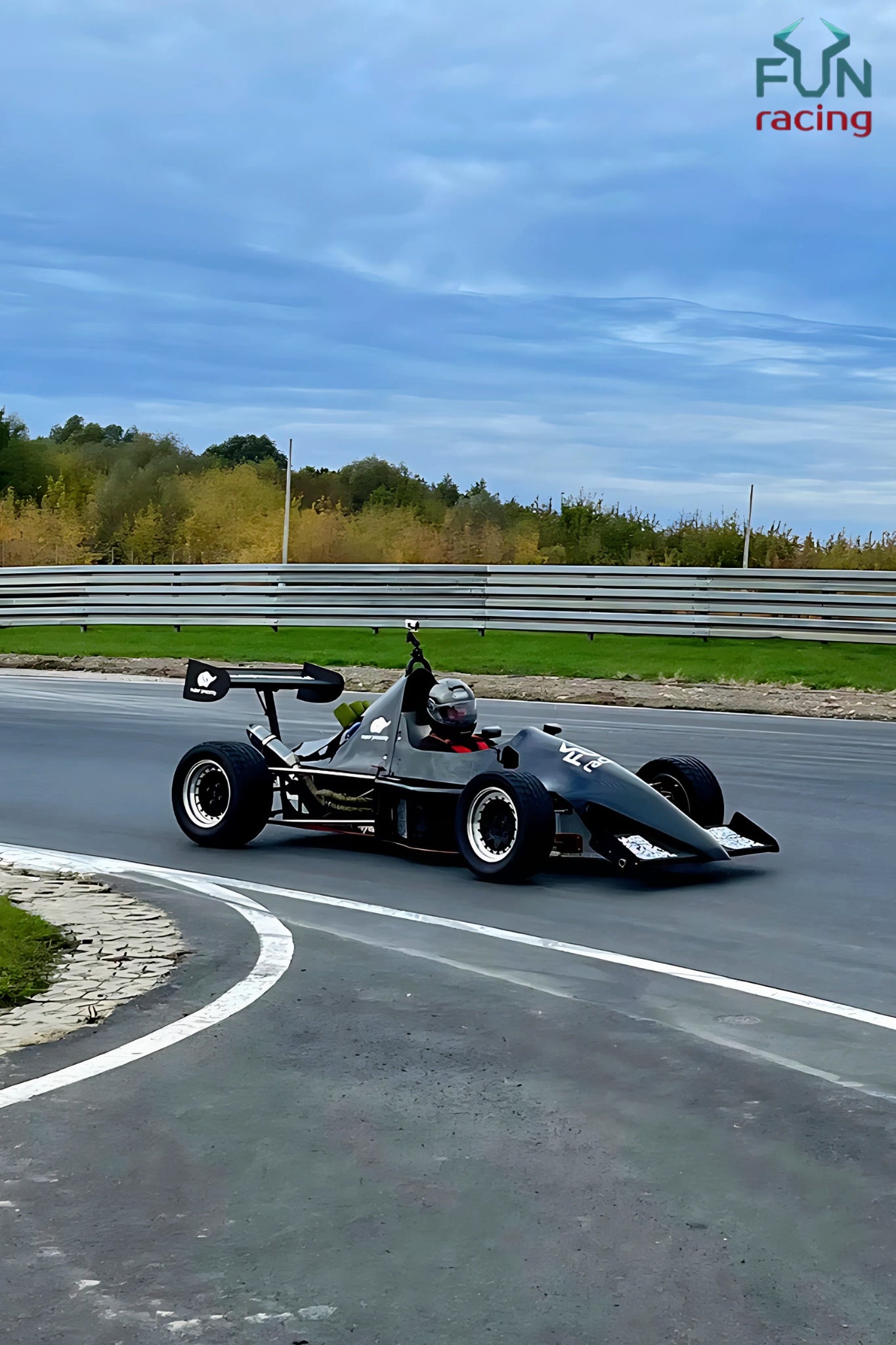 Driving GKD Lotus Super 7 Słomczyn Track 30.03.25