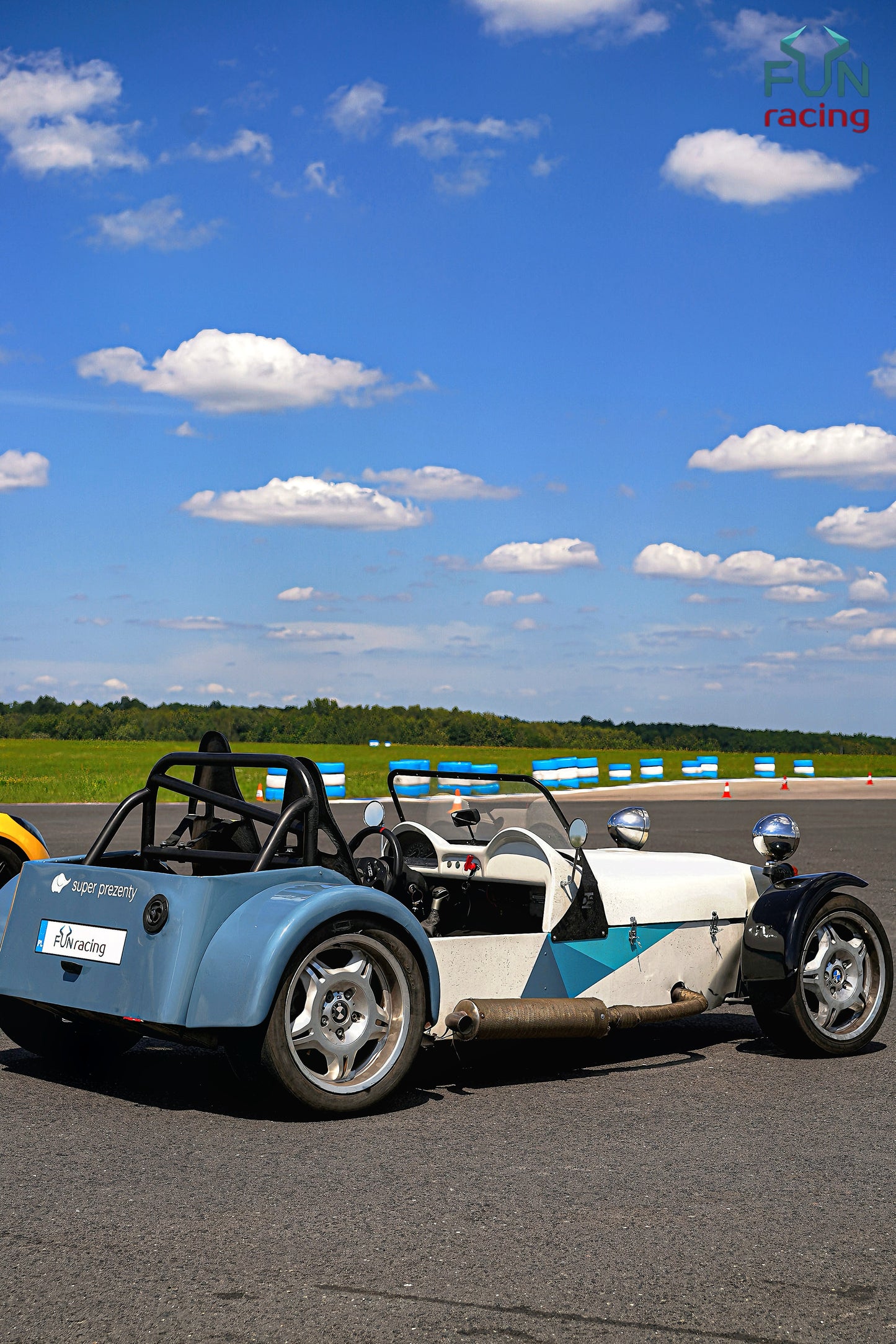 Driving the GKD Lotus Super 7