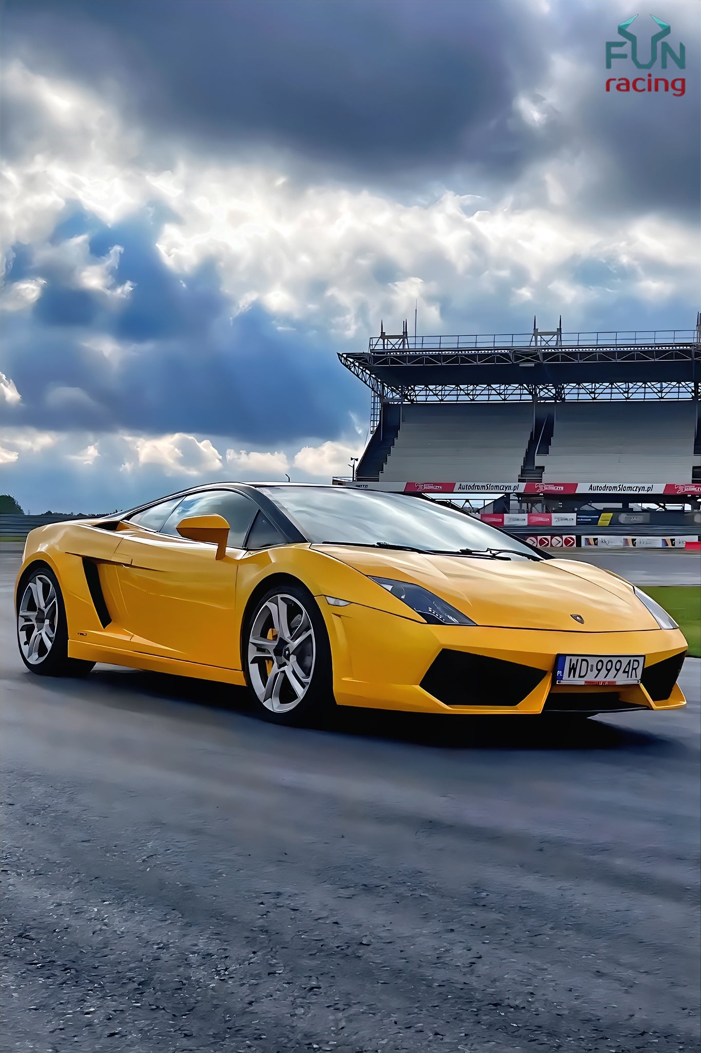 Co-Drive Lamborghini Gallardo ulicami miasta